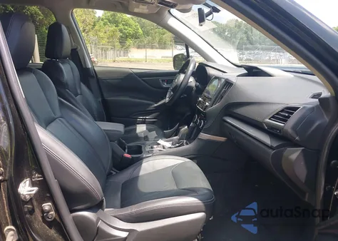 2020 Subaru Forester Limited z USA, uszkodzony, nr VIN JF2SKAUC6LH564319